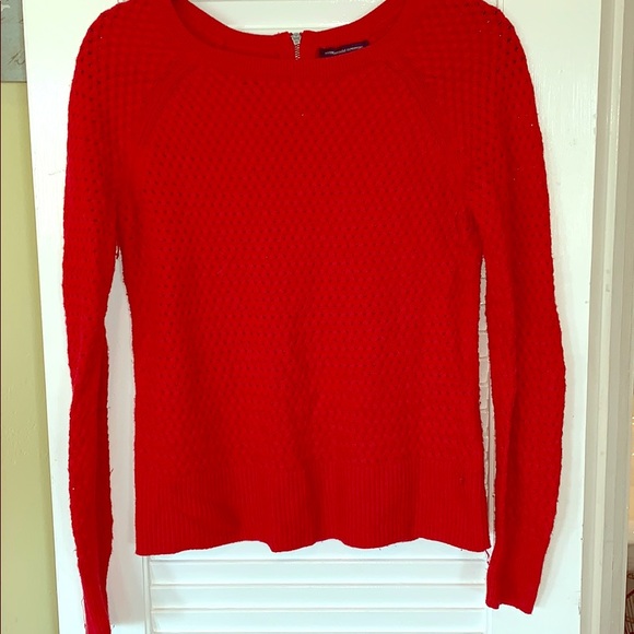 Red sweater - Picture 1 of 2